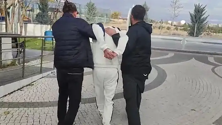 Kayseri'de 22 yıl hapis cezasıyla aranan şahıs yakalandı!