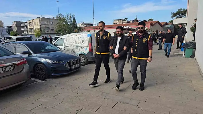 179 suçtan aranan firari AVM'de yakalandı