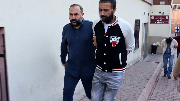 2 grup arasındaki kavgada kan aktı - Ağır yaralı var!