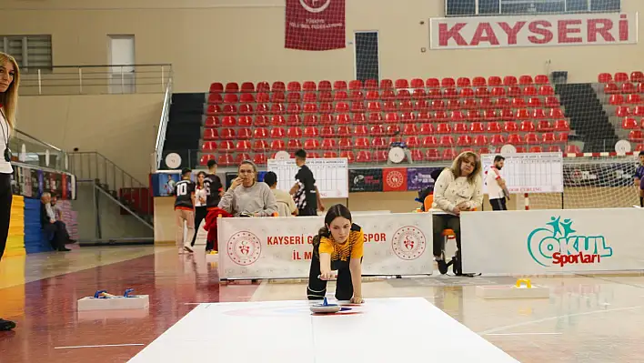 32 ilden gelen 150 sporcu Kayseri'de yarıştı!