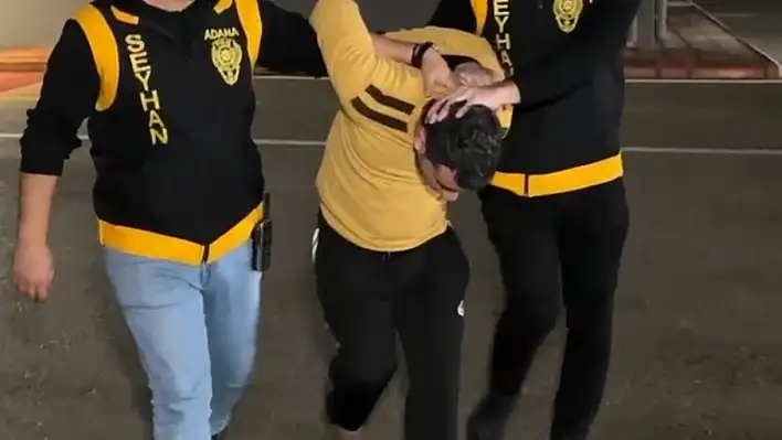 Adana'da küçük kızını sokak ortasında döven baba yakalandı