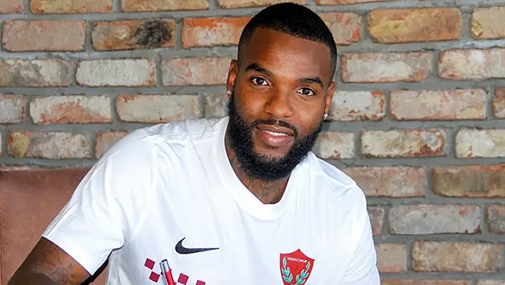 Aaron Boupendza hayatını kaybetti! 11. kattan düşerek yaşamını yitirdi