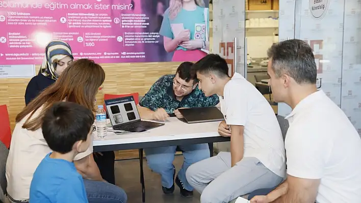 Abdullah Gül Üniversitesi'nden tercih ve tanıtım günleri