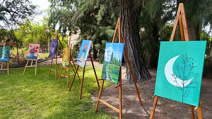 Adana'da 86 adet eserin yer aldığı resim sergisi açıldı!