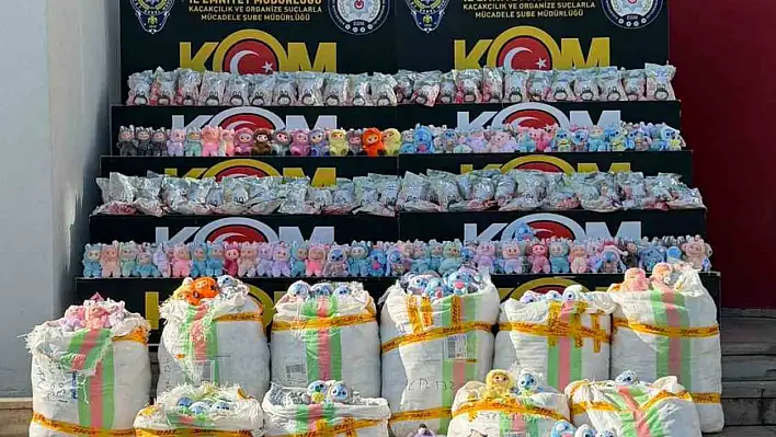 2 bin 605 kaçak 'Labubu' oyuncak ele geçirildi