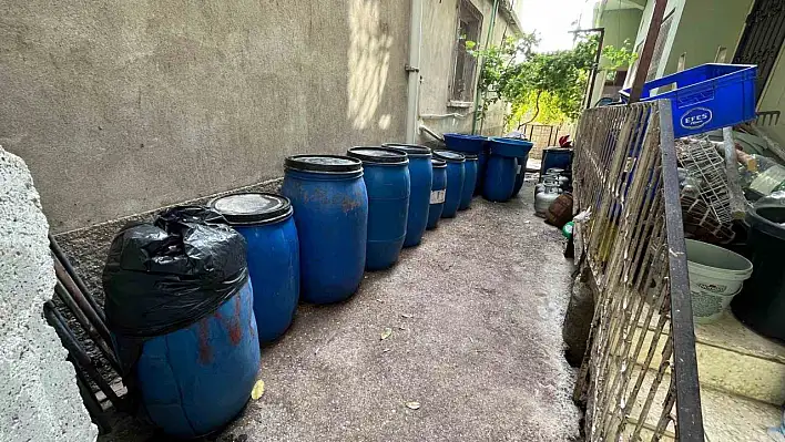 Adana'da 3 bin 650 litre sahte içki ele geçirildi!