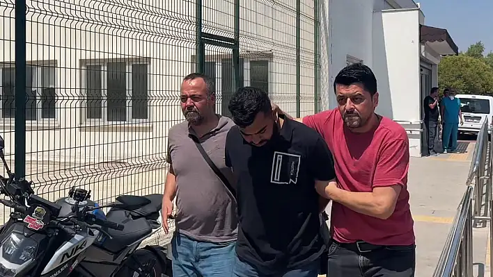 Adana'da Aile Evine Molotoflu Saldırı