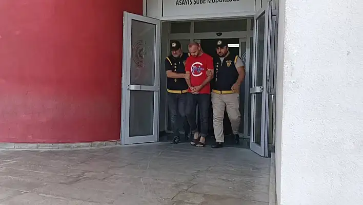 Adana'da adam öldürmekten aranıyordu yakalandı!