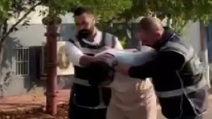 Adana'da fotoğraf çekimi kavgası silahla bitti