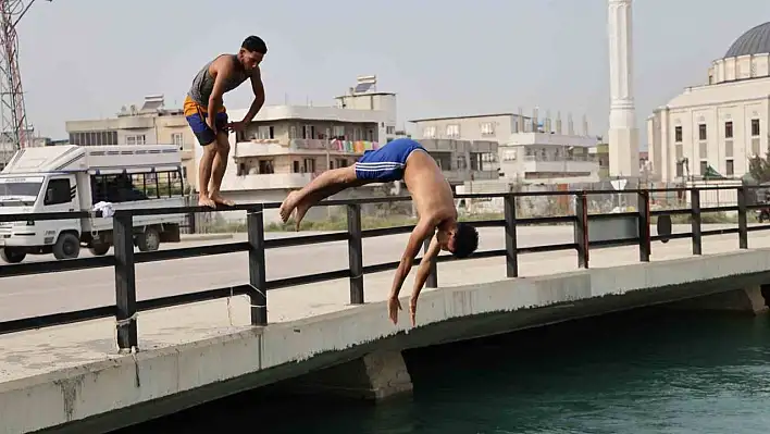 Adanalılar serinlemek için bakın ne yaptı?