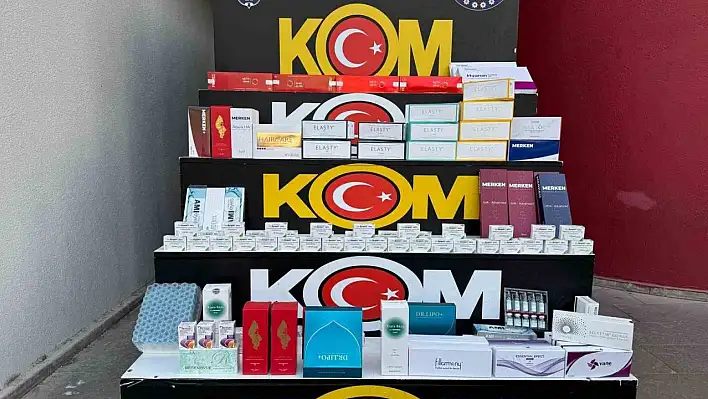 Adana'da kaçak satış yapılan ilaç ve tıbbı malzemeler  ele geçirildi!