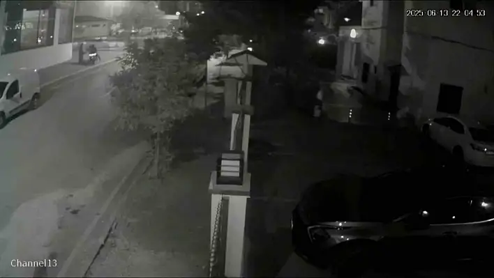 Kadını sürükleyip çantasını çaldılar