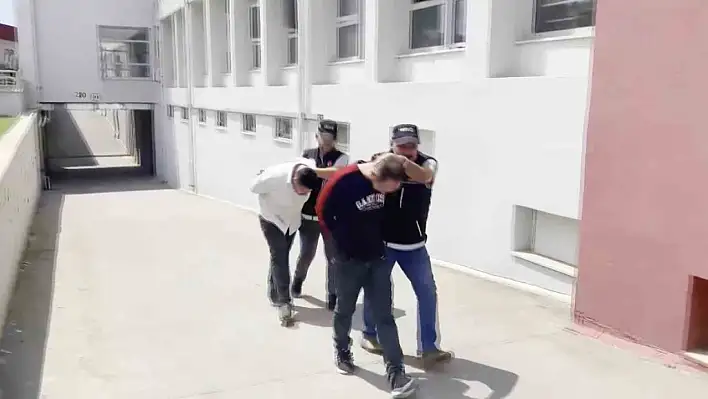 Adana polisi zehir tacirlerine göz açtırmadı!