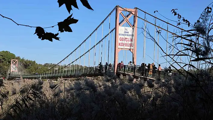 Adana'da köprüde vahşet: 2 genç bıçaklanarak öldürüldü