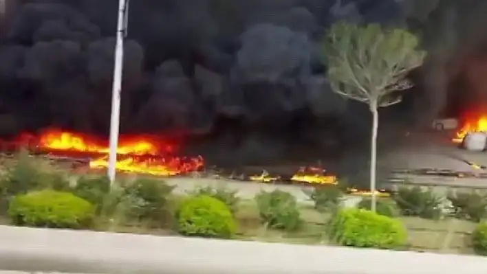 Adana'da korkutan yangın