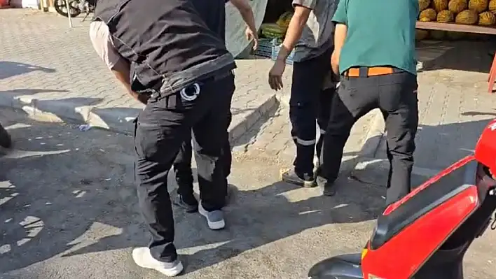 Adana'da narkotik polisi okul önlerinde uygulama başlattı