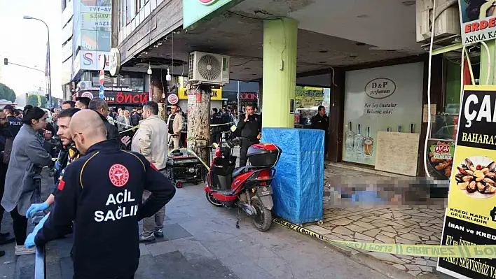 Çarşının merkezinde vurularak infaz edildi!