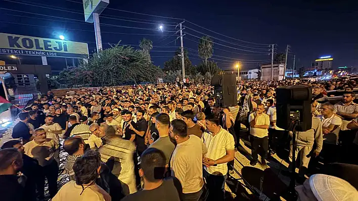 Adana'da Filistin için tekbir sesleri yükseldi