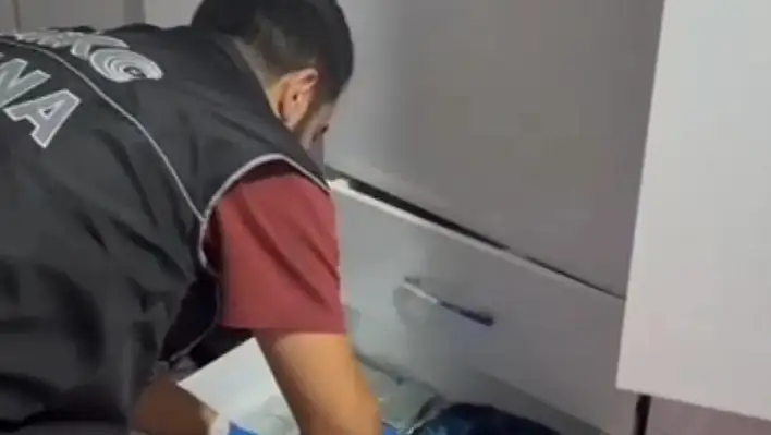 Adana'da uyuşturucu satıcılarına operasyon!