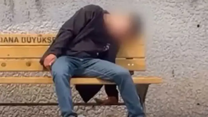 Adana'da uyuşturucu krizi: Bankta kendinden geçti