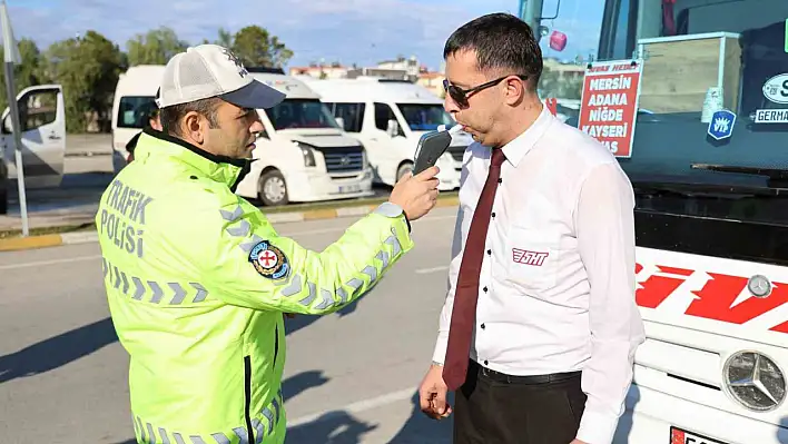 Adana'da sıkı denetim- Tek tek kontrol ediliyor!