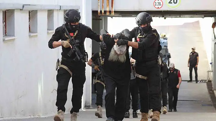 Adana'daki DEAŞ operasyonu - 6 kişi tutuklandı!