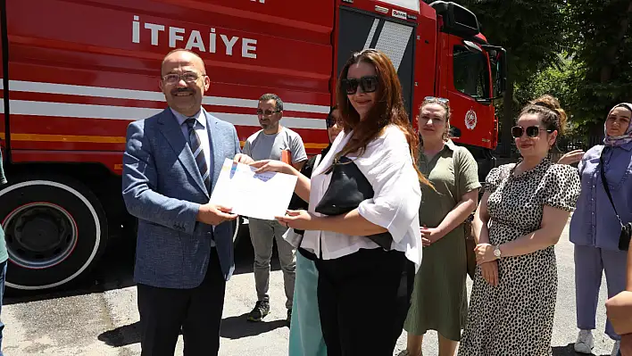 Afet kursiyerlerine katılım belgesi takdim edildi