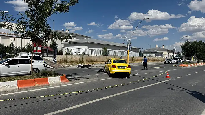 Ağrı trafik kazası: Karı koca hayatını kaybetti!