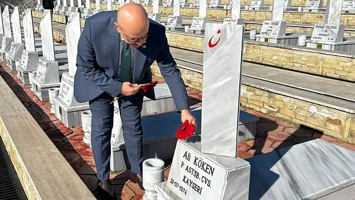 AK Parti Kayseri Milletvekili Kıbrıs'ta şehitleri yâd etti