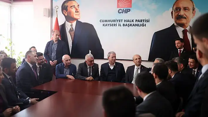 Akar'ın CHP ve İYİ Parti ziyareti ses getirdi