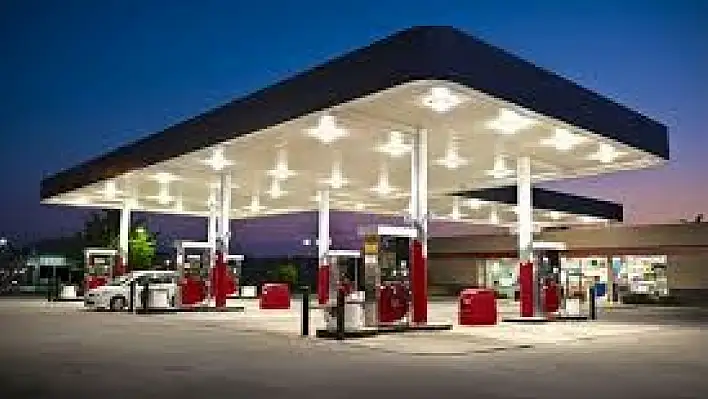 Akaryakıt fiyatlarına bir indirim daha geliyor!