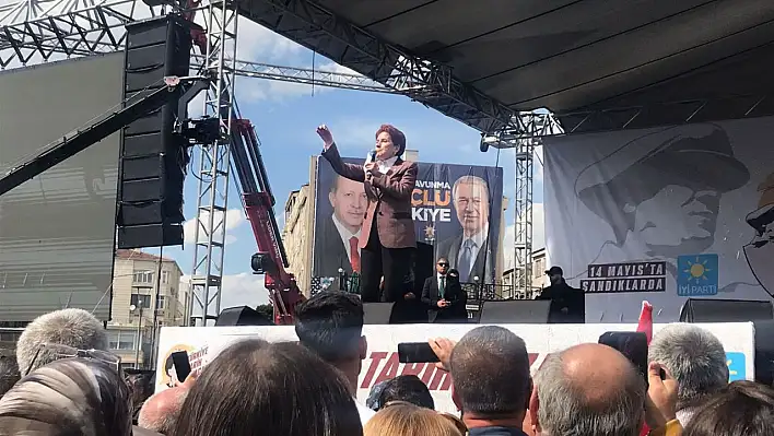 Akşener Kayserililere hitap ediyor