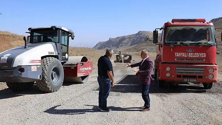 Aladağlar'da yol yapım çalışması devam ediyor