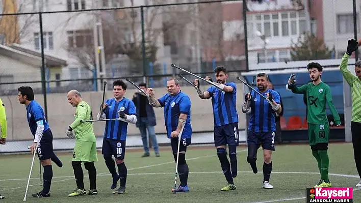 Ampute futbol takımından büyük başarı