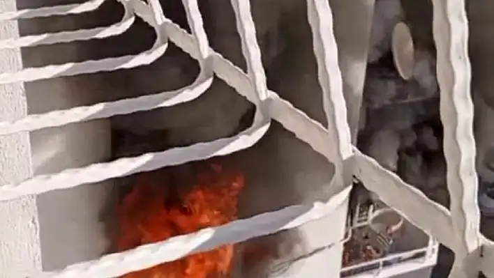 Apartmanın 6. katı alevlere teslim oldu