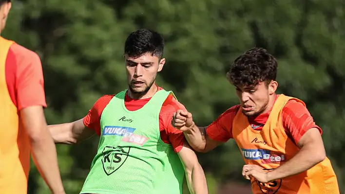 Arif Kocaman, Performansıyla Göz Dolduruyor – Kayserispor Haberleri