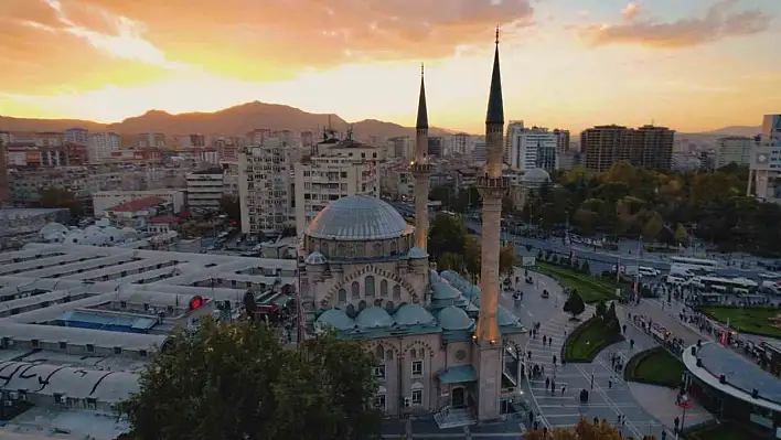 Arife gününün faziletleri nelerdir? – Neden bin İhlas okunur?