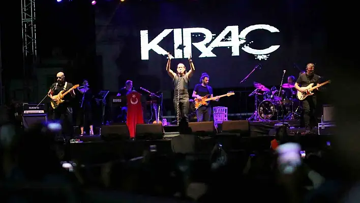 Kıraç'tan muhteşem  konser