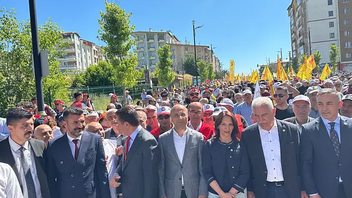 Aşkın Genç Madımak katliamını andı...