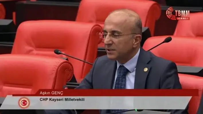 Aşkın Genç'ten O İsme Tepki!