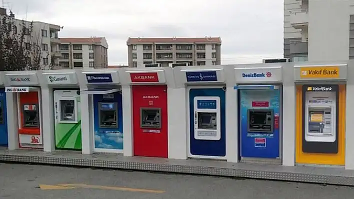 ATM'lerde sistem sil baştan! Para çekmekte yatırmakta değişiyor