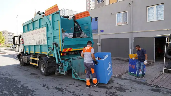 Bahçelievler Mahallesi'nde toplu temizlik çalışması yapıldı