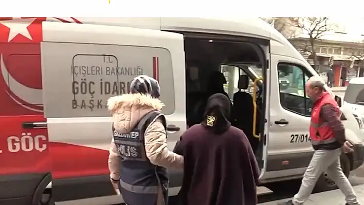 Bakan Yerlikaya duyurdu: Kayseri dahil 27 Büyükşehirde düzensiz göçmen denetimi!