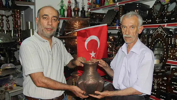 Bakırcı kardeşler asırlık mesleği ilk günkü heyecanla sürdürüyor!