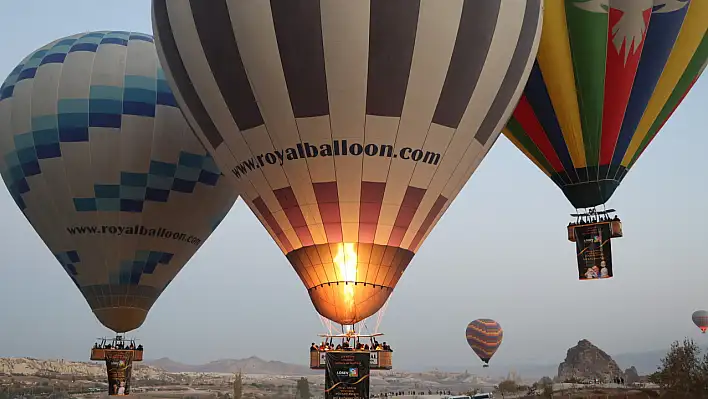 Balonlar bu kez lösemili çocuklar için havalandı