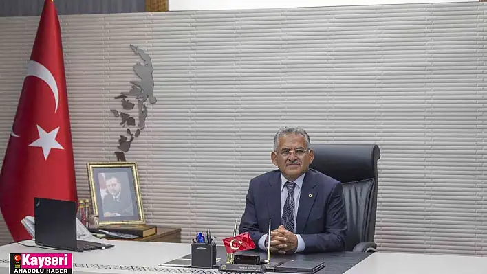 Büyükkılıç: 'Kayseri 103 yıldır aynı yerde, aynı kararlılıkla vatanına ve cumhuriyetine sahip çıkıyor'