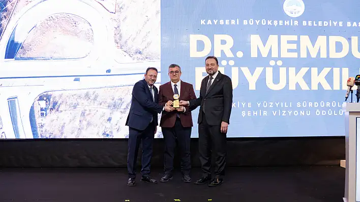 Başkan Büyükkılıç, 2025 yılına 'Sürdürülebilir Şehir' ödülü ile başladı!