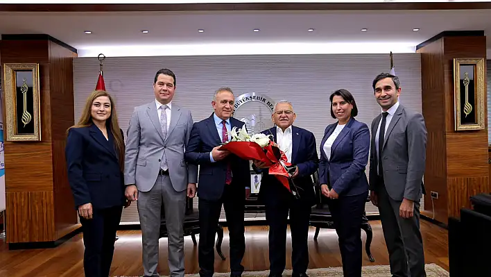 Başkan Büyükkılıç'a ziyaretler sürüyor: STK'lardan yoğun ilgi…