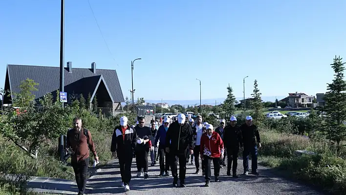 Başkan Büyükkılıç, Doğa Yürüyüşüne Katıldı