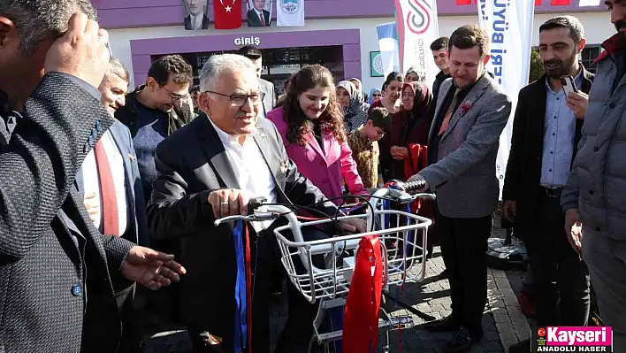 Başkan Büyükkılıç, engelli Selin'in hayalini gerçekleştirdi